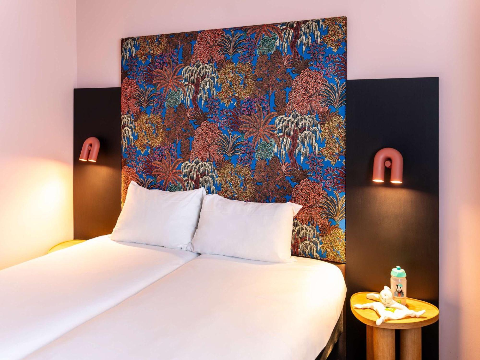 Kyriad Prestige Nord - Valmy Hotel 4*